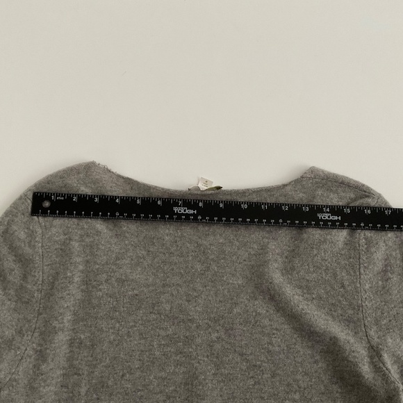Garnet Hill Babydoll Sweater Sz M Gray 100% Cashmere Scoop Neck Capsule Comfort - Picture 7 of 9